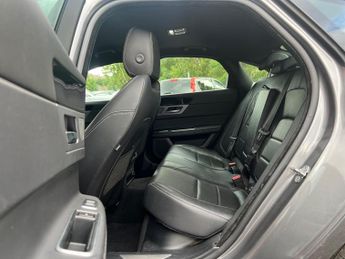 Jaguar XF 2.0d R-Sport Auto Euro 6 (s/s) 4dr