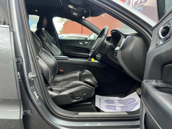 Volvo XC60 2.0 D5 PowerPulse R-Design Pro Auto AWD Euro 6 (s/s) 5dr