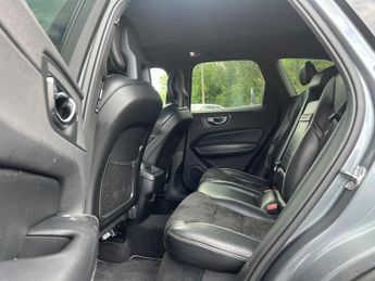 Volvo XC60 2.0 D5 PowerPulse R-Design Pro Auto AWD Euro 6 (s/s) 5dr