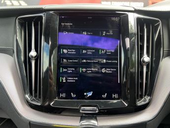 Volvo XC60 2.0 D5 PowerPulse R-Design Pro Auto AWD Euro 6 (s/s) 5dr