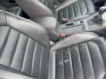 Volkswagen Golf 1.6 TDI BlueMotion Tech Match DSG Euro 5 (s/s) 5dr