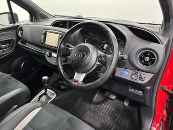 Toyota Yaris 1.5 VVT-h GR SPORT E-CVT Euro 6 (s/s) 5dr