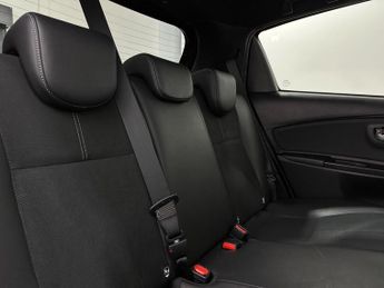 Toyota Yaris 1.5 VVT-h GR SPORT E-CVT Euro 6 (s/s) 5dr