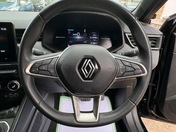 Renault Clio 1.6 E-TECH techno Auto Euro 6 (s/s) 5dr