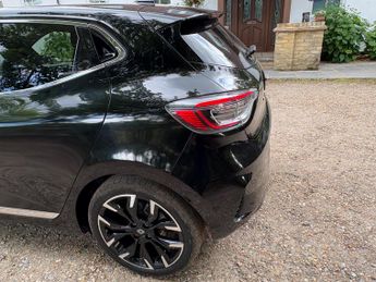 Renault Clio 1.6 E-TECH techno Auto Euro 6 (s/s) 5dr