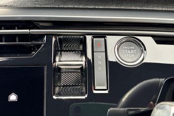 Peugeot E-5008 73kWh GT Auto 5dr