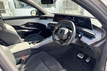 Peugeot E-5008 73kWh GT Auto 5dr
