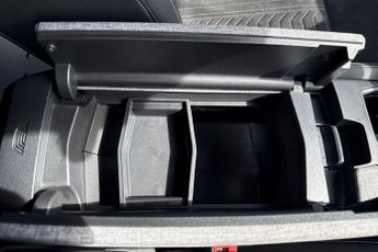 Peugeot E-5008 73kWh GT Auto 5dr