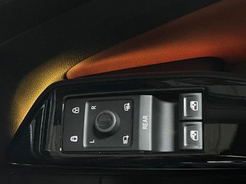 Volkswagen ID.4 Pro Performance 77kWh 1ST Edition Auto 5dr