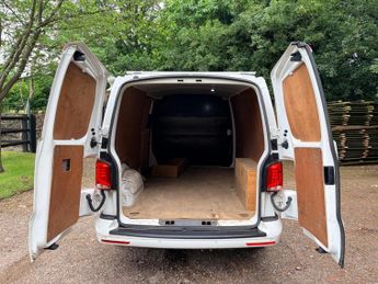 Volkswagen e-Transporter e 110 37.3kWh Advance Auto LWB 5dr