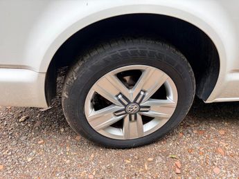 Volkswagen e-Transporter e 110 37.3kWh Advance Auto LWB 5dr