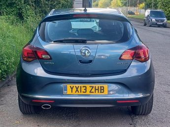 Vauxhall Astra 2.0 CDTi ecoFLEX Elite Euro 5 (s/s) 5dr