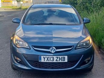 Vauxhall Astra 2.0 CDTi ecoFLEX Elite Euro 5 (s/s) 5dr
