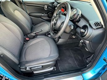 MINI Hatch 1.5 Cooper Auto Euro 6 (s/s) 5dr
