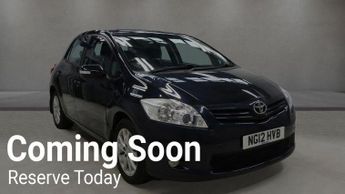 Toyota Auris 1.33 Dual VVT-i Colour Collection Euro 5 (s/s) 5dr