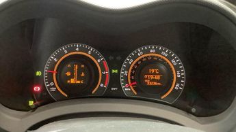 Toyota Auris 1.33 Dual VVT-i Colour Collection Euro 5 (s/s) 5dr