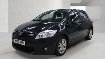 Toyota Auris 1.33 Dual VVT-i Colour Collection Euro 5 (s/s) 5dr