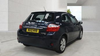 Toyota Auris 1.33 Dual VVT-i Colour Collection Euro 5 (s/s) 5dr