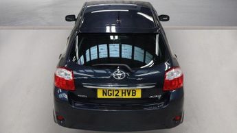 Toyota Auris 1.33 Dual VVT-i Colour Collection Euro 5 (s/s) 5dr