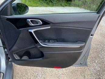 Kia Ceed 1.4 T-GDi GT-Line Lunar Edition DCT Euro 6 (s/s) 5dr