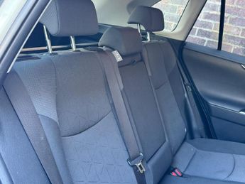 Toyota RAV4 2.5 VVT-h Design CVT 4WD Euro 6 (s/s) 5dr