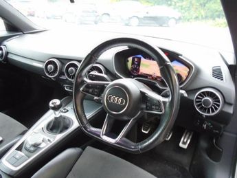 Audi TT 2.0 TDI ultra Sport Euro 6 (s/s) 3dr