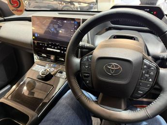 Toyota bZ4X 71.4kWh Motion Auto 5dr (11kW OBC)