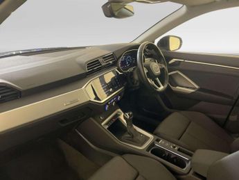 Audi Q3 1.5 TFSI CoD 35 Sport SUV 5dr Petrol S Tronic Euro 6 (s/s) (150 