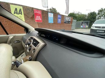 Renault Scenic 1.6 VVT Privilege 5dr