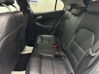 Mercedes-Benz GLA 2.1 GLA200d SE (Executive) 7G-DCT Euro 6 (s/s) 5dr