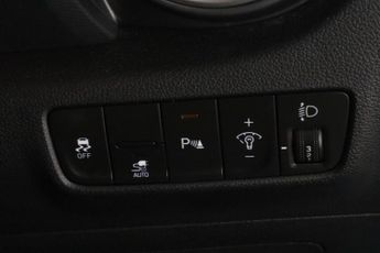 Hyundai KONA 64kWh Premium Auto 5dr (10.5kW Charger)