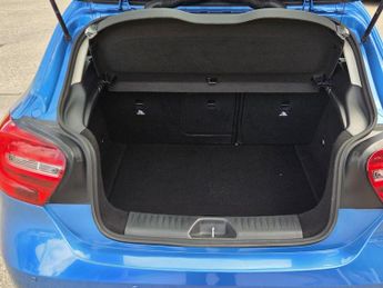 Mercedes-Benz A Class 1.6 A180 SE 7G-DCT Euro 6 (s/s) 5dr