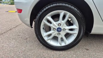 Ford Fiesta 1.0T EcoBoost Zetec Powershift Euro 6 5dr