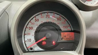 Toyota AYGO 1.0 VVT-i Move MultiMode Euro 5 5dr