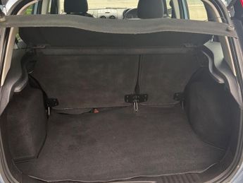 Ford Fusion 1.4 2 5dr