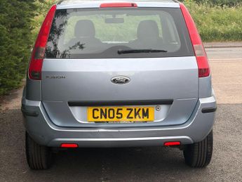 Ford Fusion 1.4 2 5dr