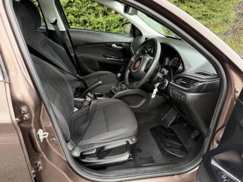 Fiat Tipo 1.4 MPI Lounge Hatchback 5dr Petrol Manual Euro 6 (95 ps)