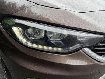 Fiat Tipo 1.4 MPI Lounge Hatchback 5dr Petrol Manual Euro 6 (95 ps)