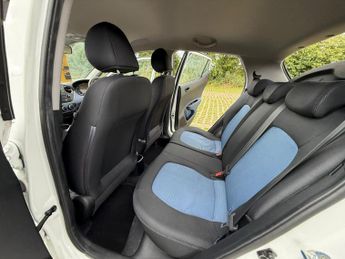 Hyundai i10 1.2 SE Hatchback 5dr Petrol Auto Euro 5 (87 ps)
