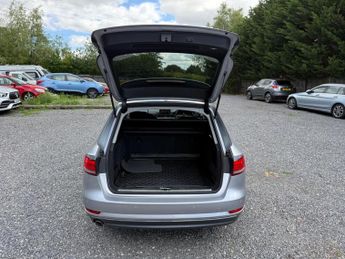 Audi A4 Avant 2.0 TDI ultra Sport S Tronic Euro 6 (s/s) 5dr