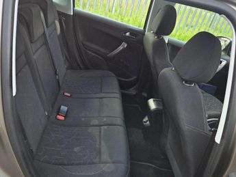 Peugeot 2008 1.6 BlueHDi Active Euro 6 5dr