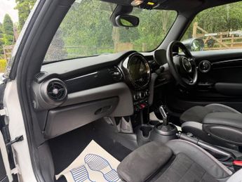 MINI Hatch 2.0 John Cooper Works Steptronic Euro 6 (s/s) 3dr