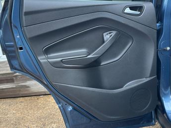 Ford Kuga 2.0 TDCi Titanium Powershift Euro 6 5dr