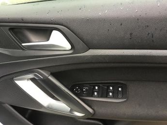 Peugeot 308 SW 1.6 e-HDi Allure Euro 5 (s/s) 5dr