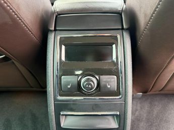 Skoda Superb 2.0 TDI Laurin & Klement DSG Euro 5 (s/s) 5dr