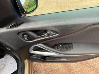 Vauxhall Zafira Tourer 2.0 CDTi Exclusiv Auto Euro 5 5dr