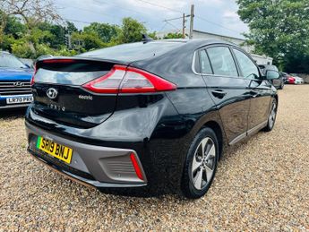 Hyundai IONIQ 28kWh Premium Auto 5dr