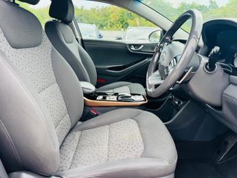Hyundai IONIQ 28kWh Premium Auto 5dr