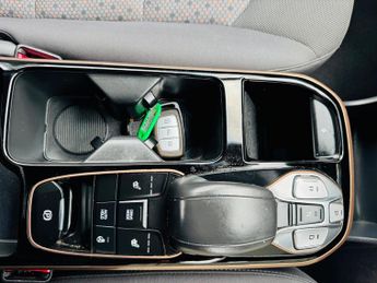 Hyundai IONIQ 28kWh Premium Auto 5dr