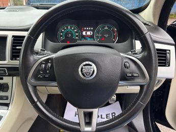 Jaguar XF 3.0d S V6 Portfolio Auto Euro 5 (s/s) 4dr